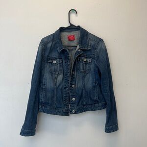 Elle || Size XL || Denim Jacket